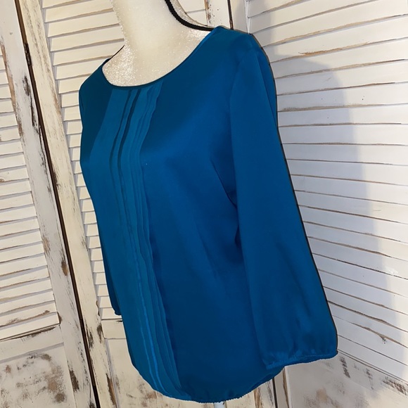 Ann Taylor Pleated Front Blouse - Picture 4 of 8